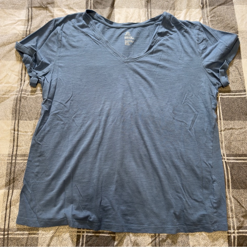 Light blue v-neck t-shirt